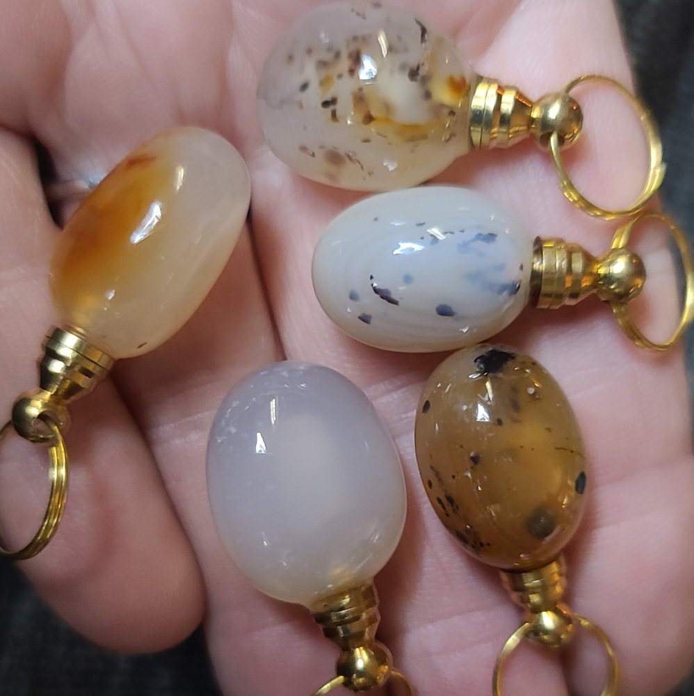 LAST ONE! Moss oak quartz oval stone bottle pendant - Picture 3 of 4